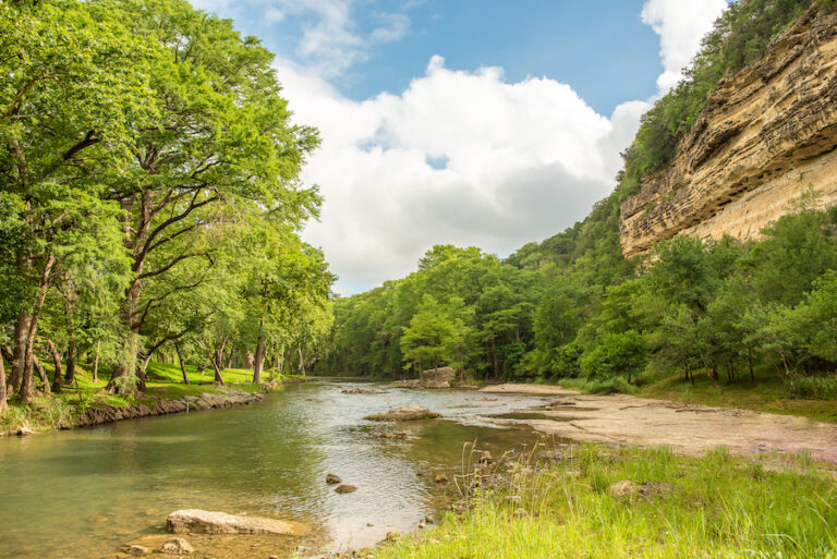 Attraction  River 768x513