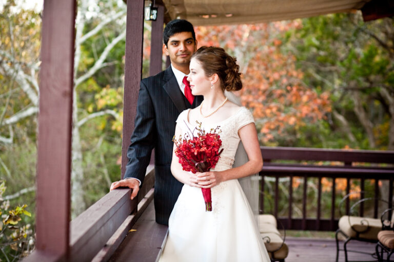 austin imagery couple on balcony 768x512
