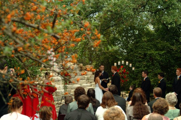 ron parks photography outside wedding 768x511